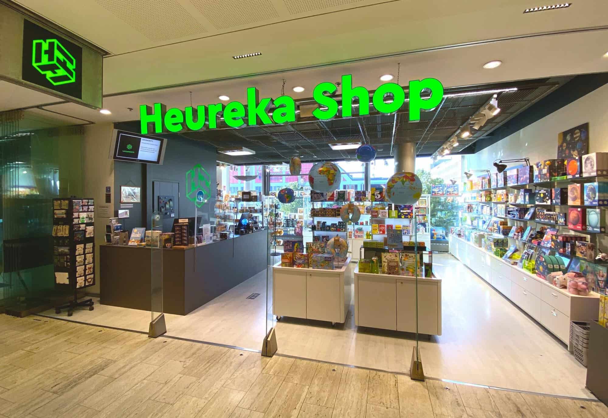 Heureka Shop på köpcentret Kampens andra våning. Butiken utifrån sedd.