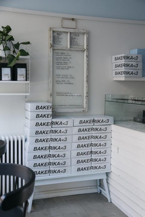 Bakerika's leipomo-kahvilan sisätilat.