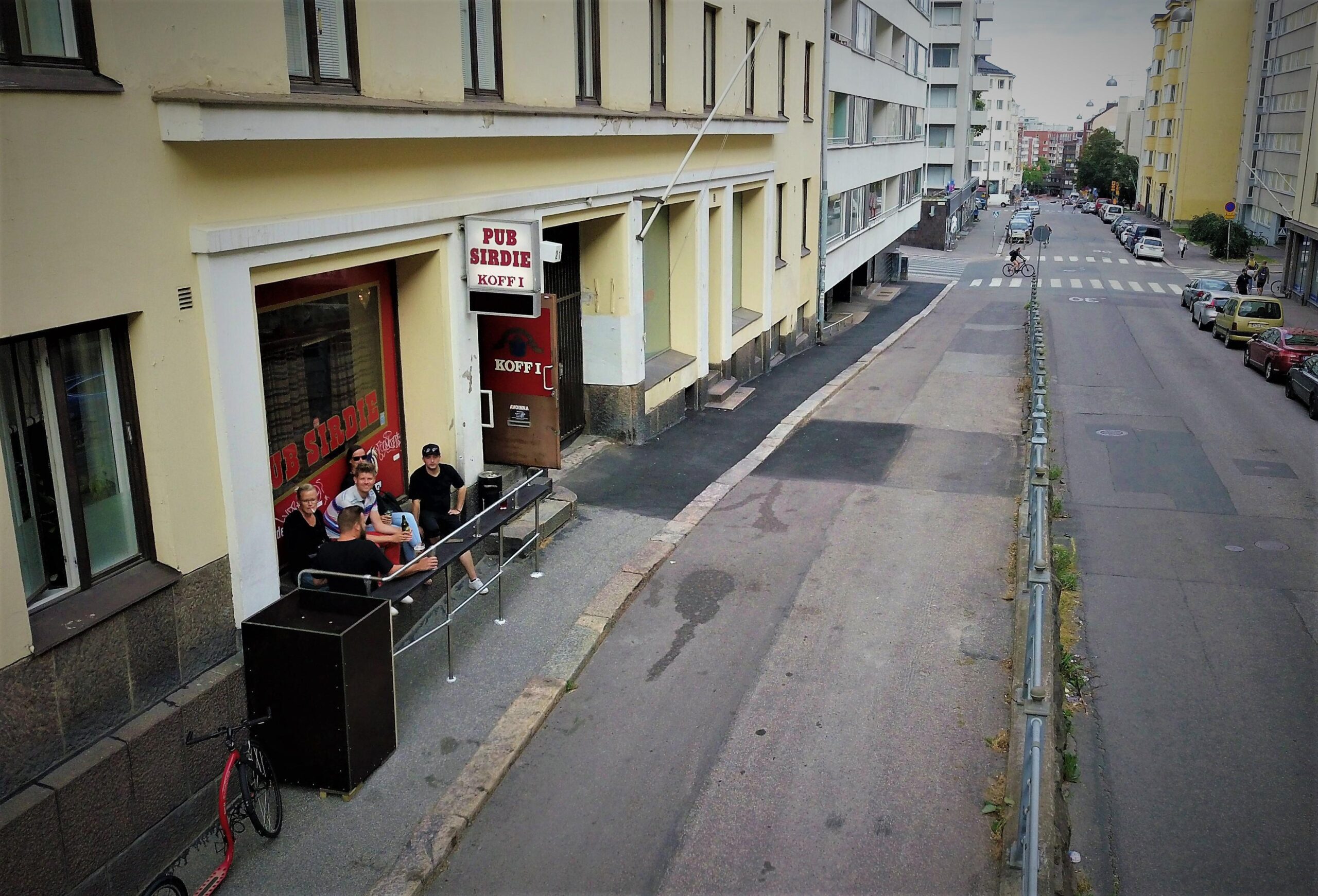 Pub Sirdie is located on Kolmas Linja 21