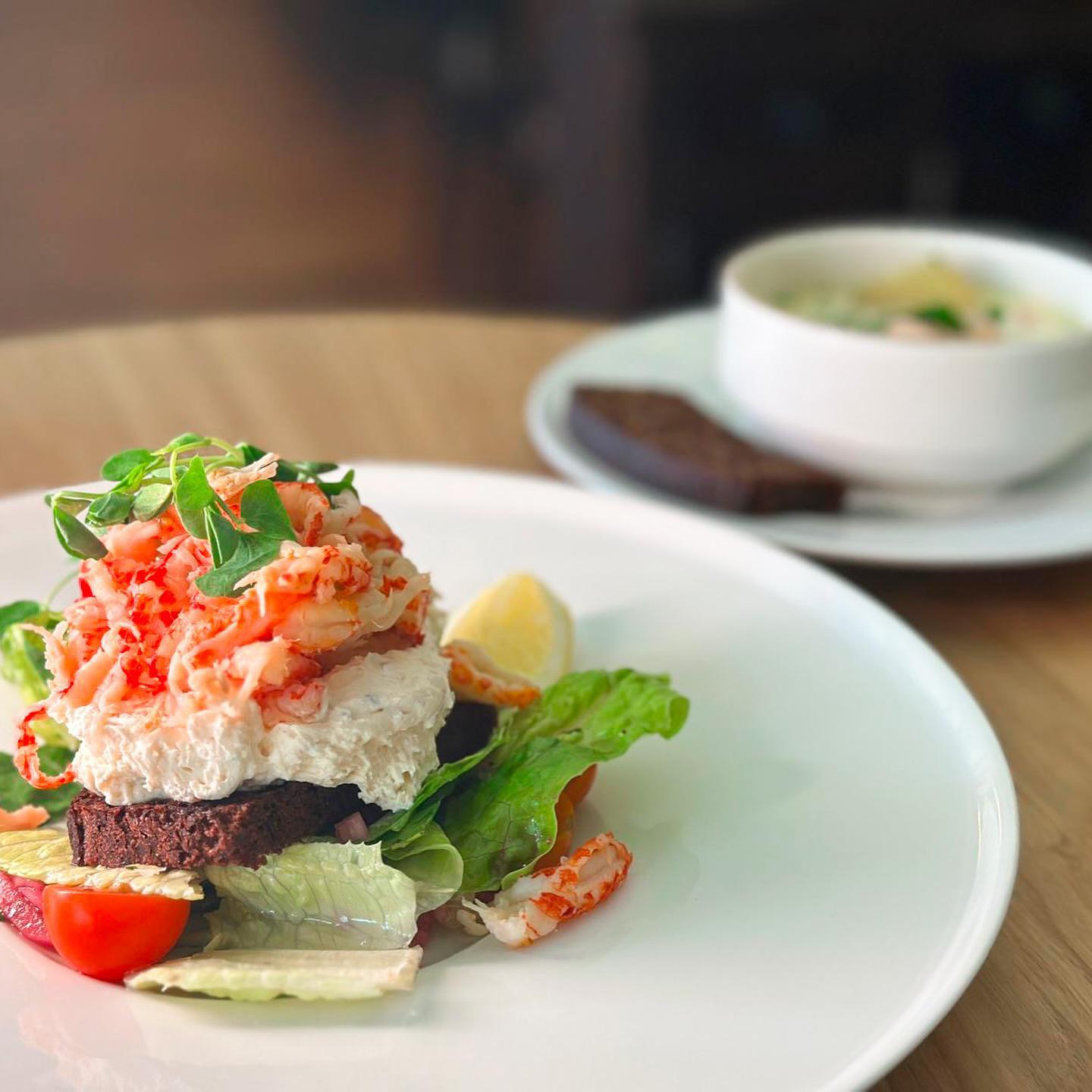 Malt bread with noble crayfish in Restaurang White Lady.