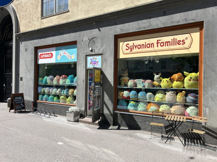 Leksaksaffären Flea sett från gatan.