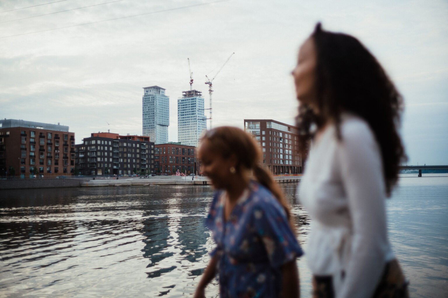 Girls in Kalasatama district