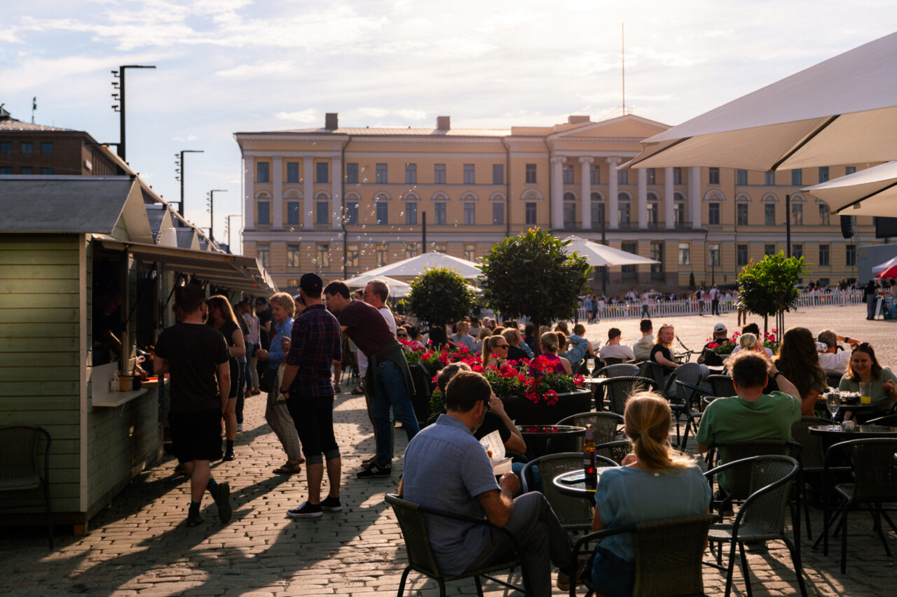 52 weeks in HEL // Week 22: Summer Terrace by Torikorttelit (2)