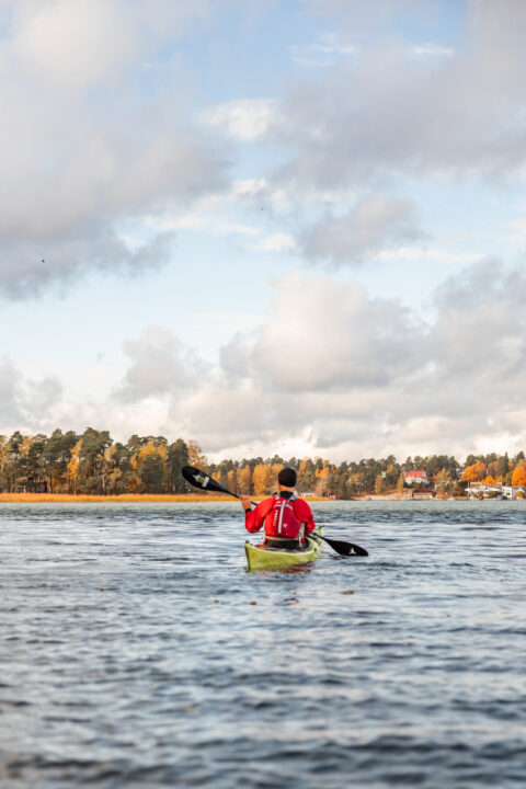 Kayaking in Helsinki archipelago