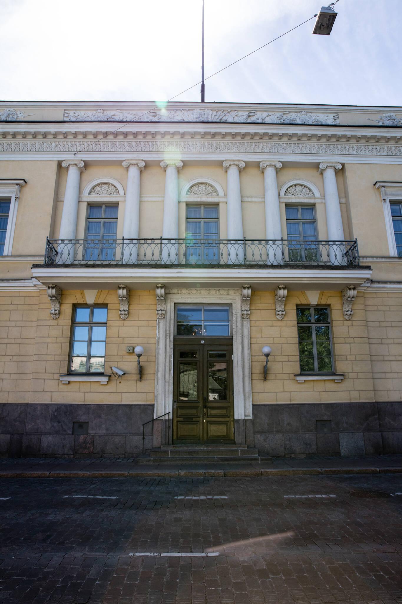 Valtioneuvoston juhlahuoneisto - Smolna