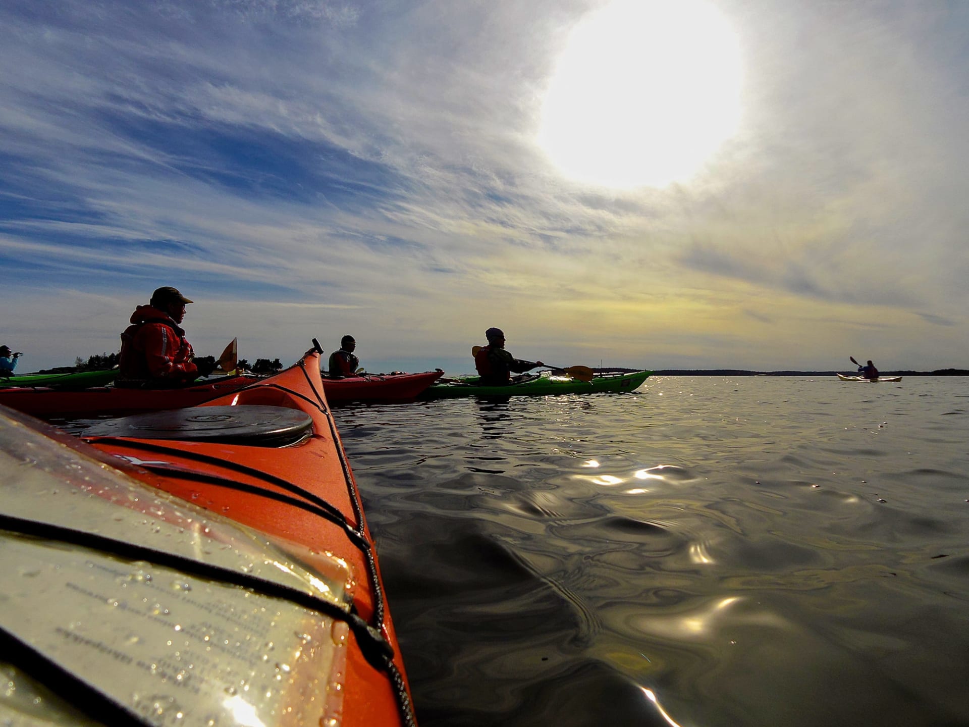 Kajakkimelontaa merellä