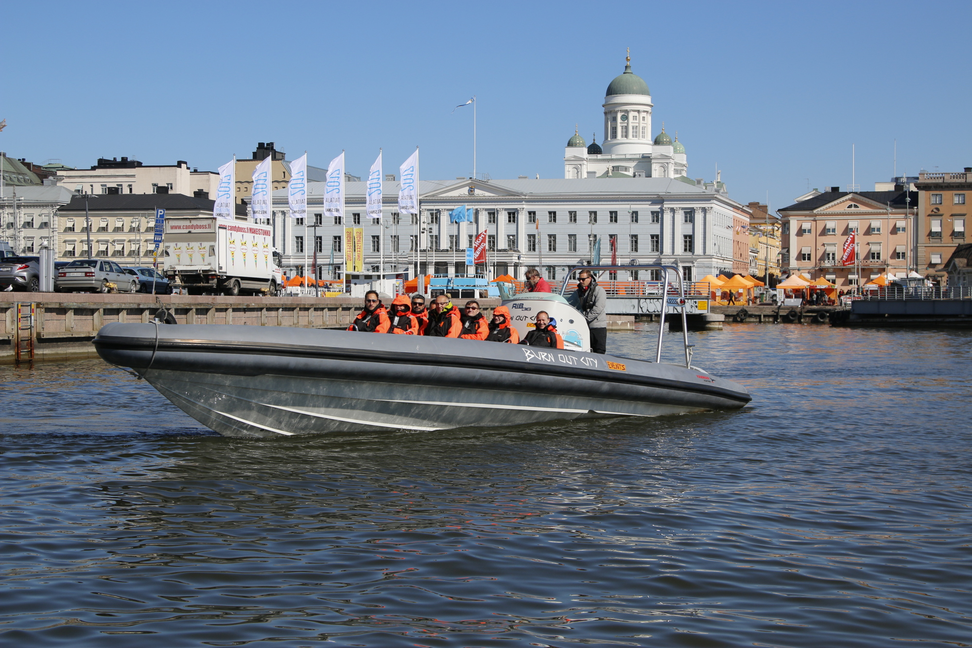 Boat tour in Helsinki
