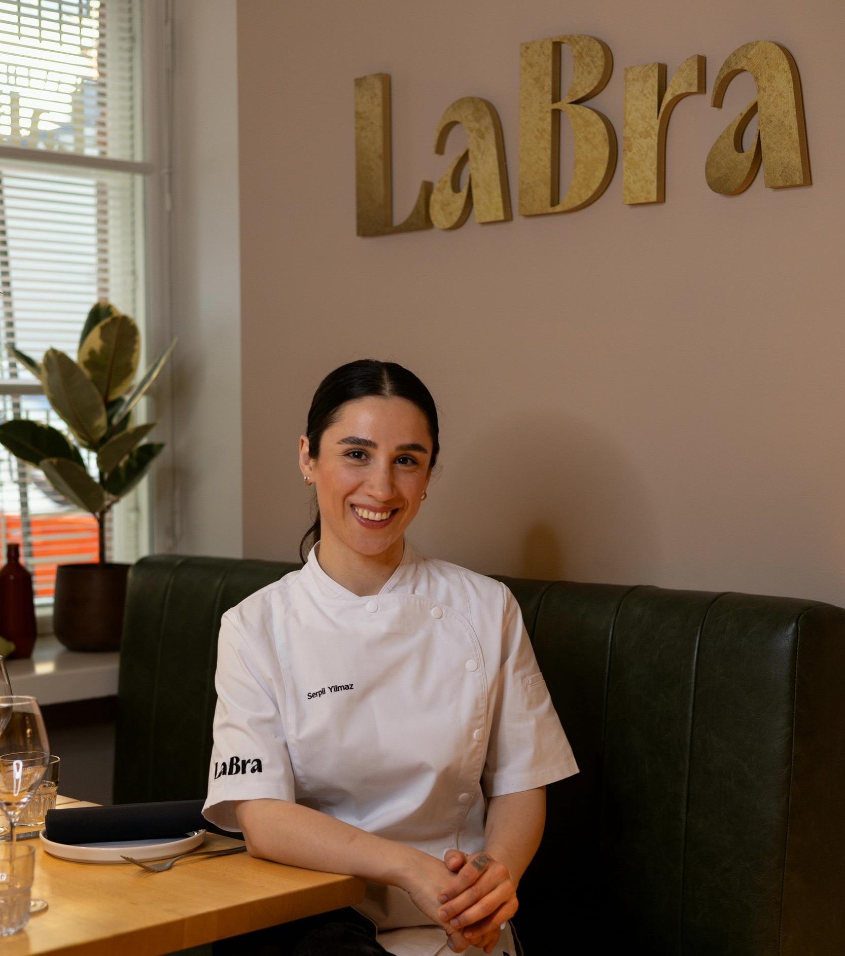 På bilden Serpil Yilmaz, Head Chef.