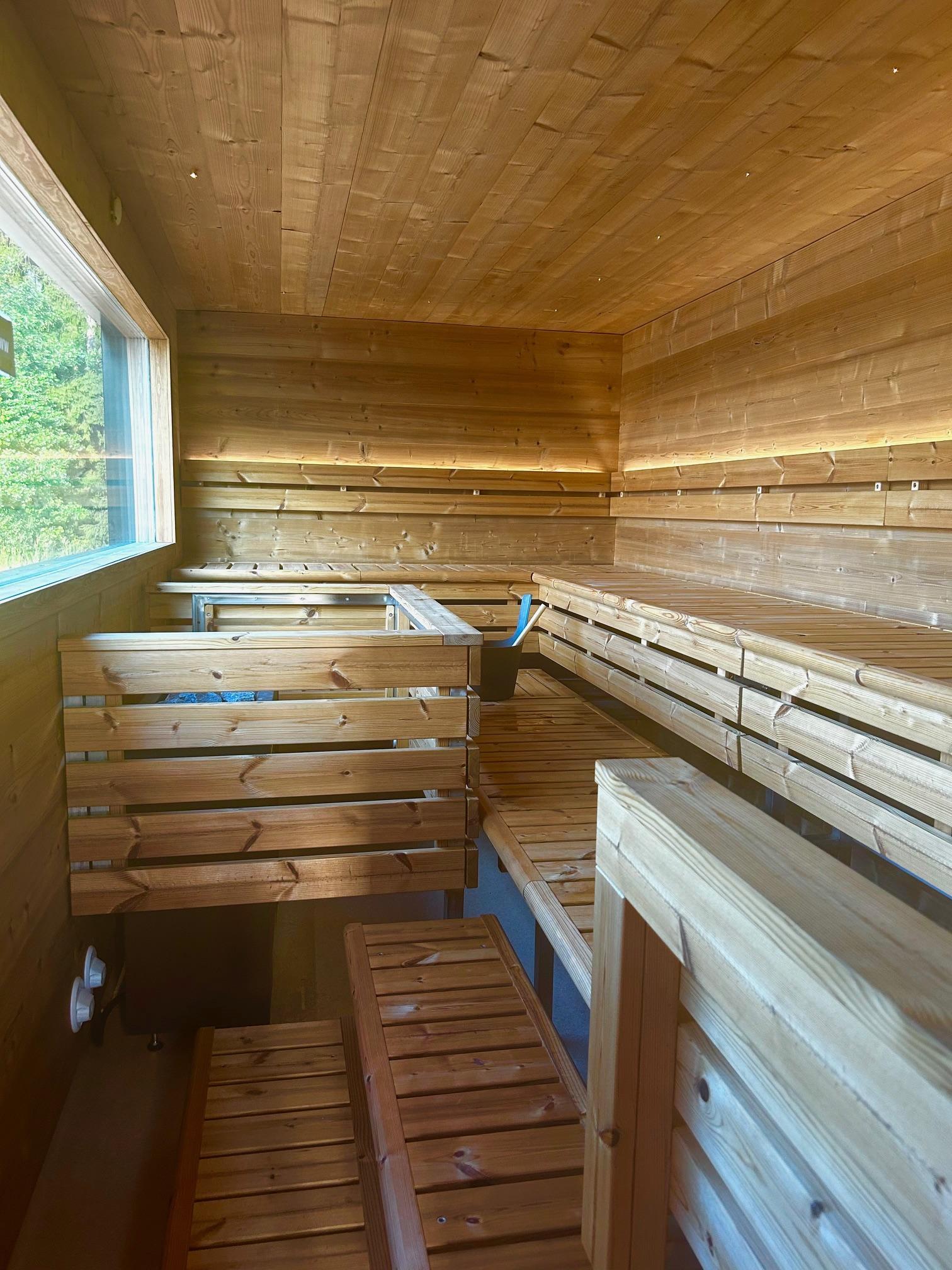 Place to relax and a view to the lake.