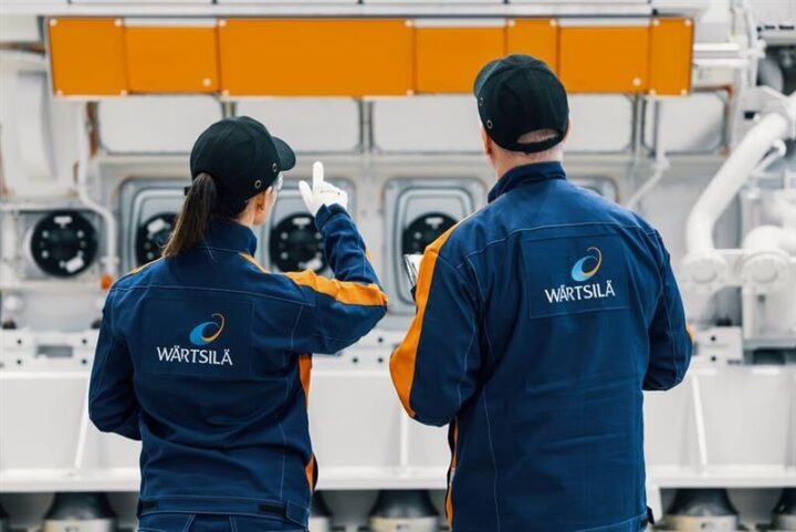 Engineers inspecting machinery at Wärtsilä.