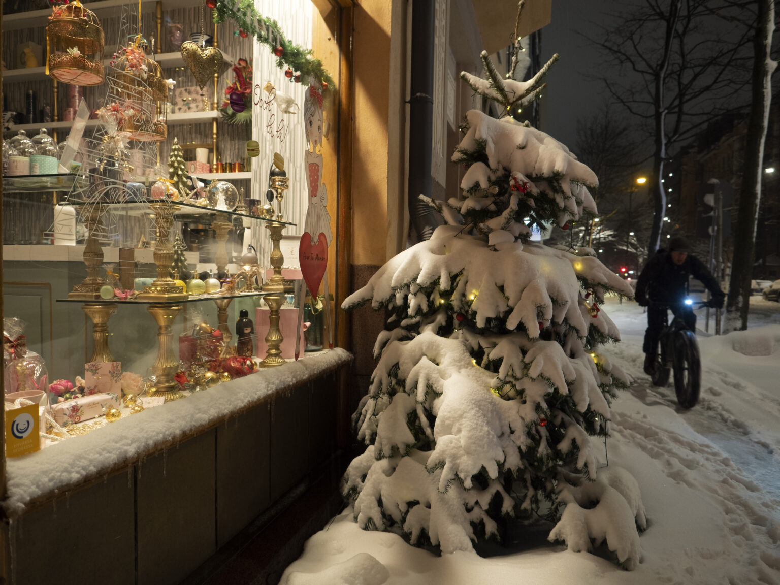Christmas window in Helsinki