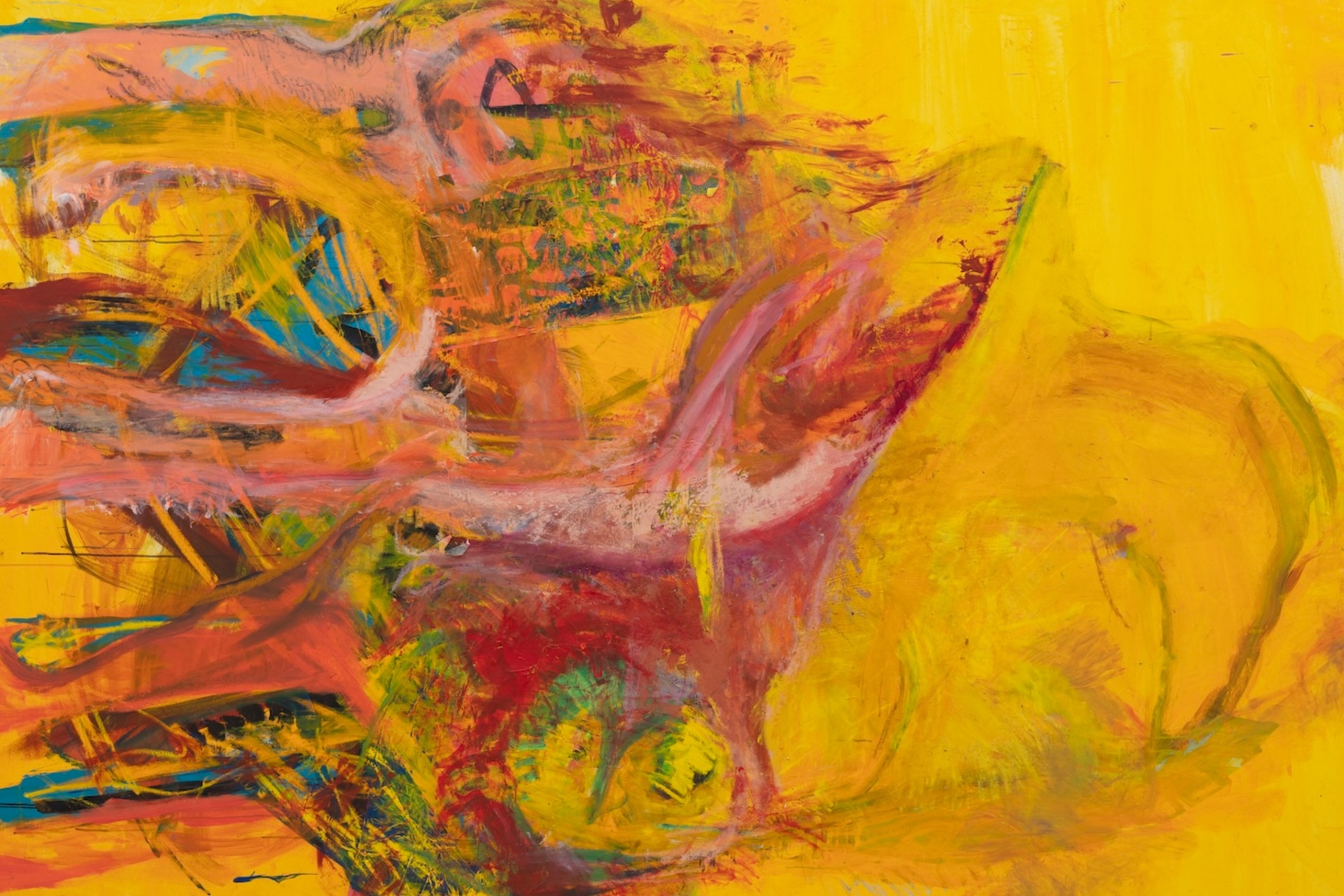 Kirsi Mikkolan taideteoksessa on keltaisella pohjalla voimakkaita punaisen, oranssin ja hieman myös vihreän penssielinvetoja.