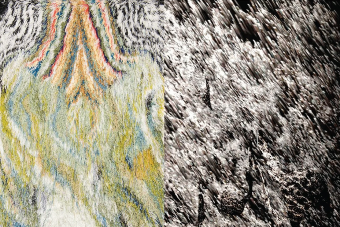 Abstrakti teos, jossa kudottu tekstiilipinta ja liikkuva digitaalinen kuvio yhdistyvät luontoa ja teknologiaa heijastaen.