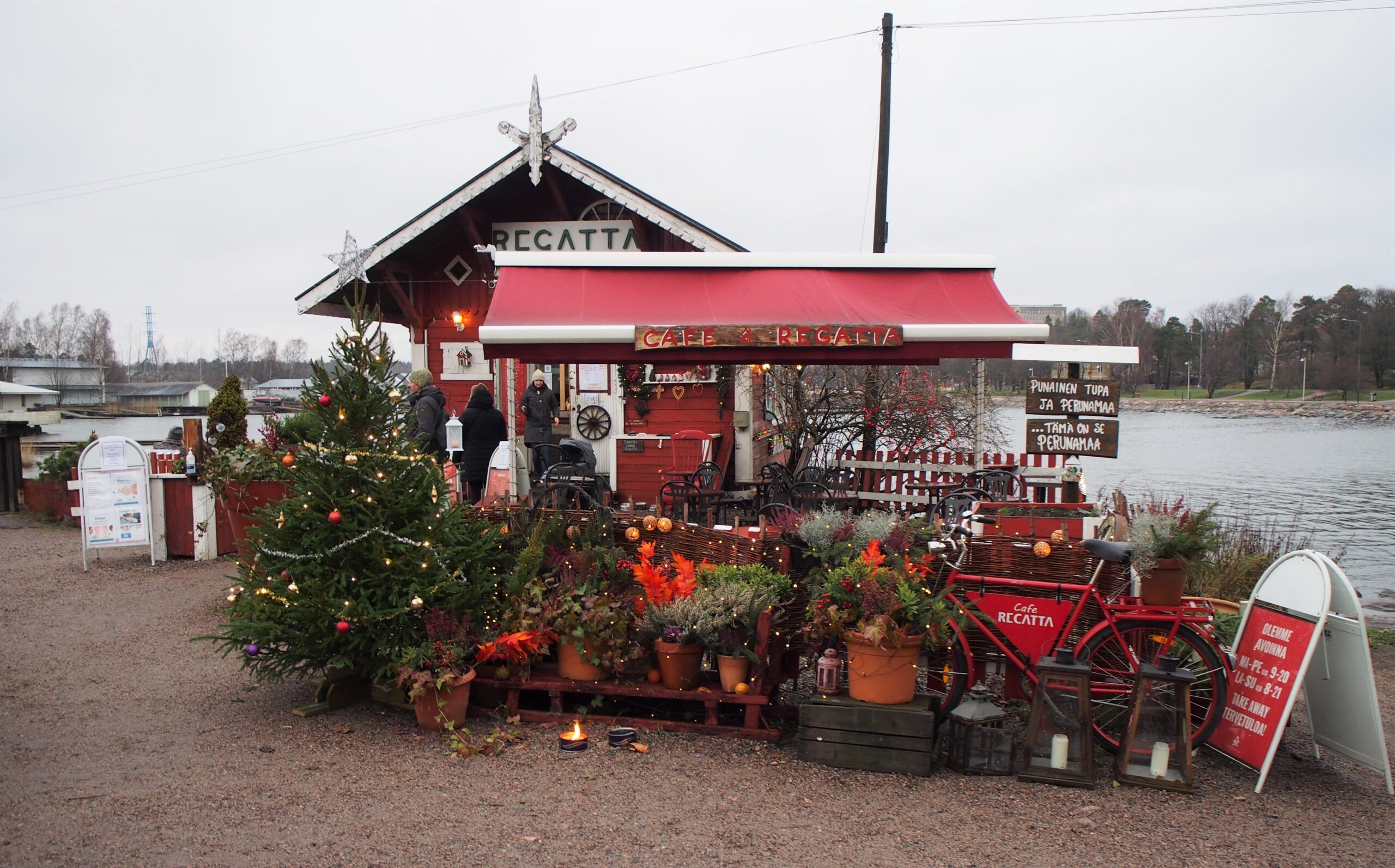 Cafe Regatta in Helsinki decorated with Christmas lights.