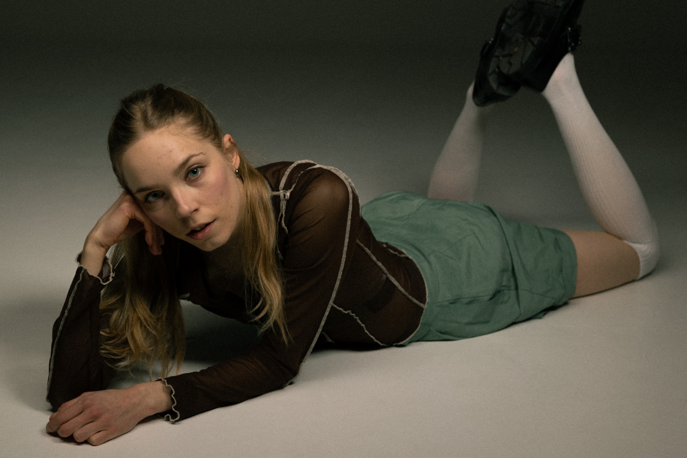 Kuvassa on Rebekka Holi