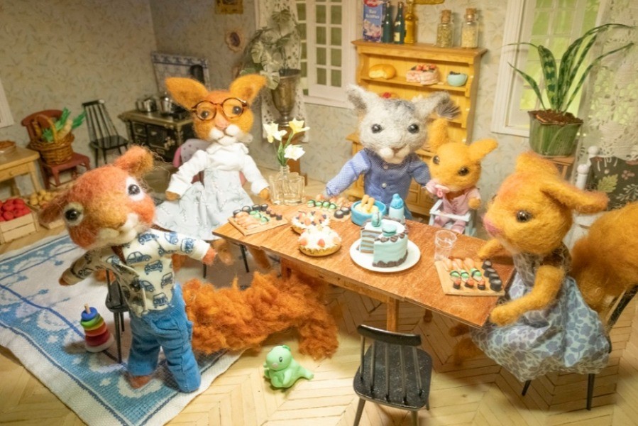 Rakenna pienoisesineitä kuvataiteilija Zagros Manucharin johdolla