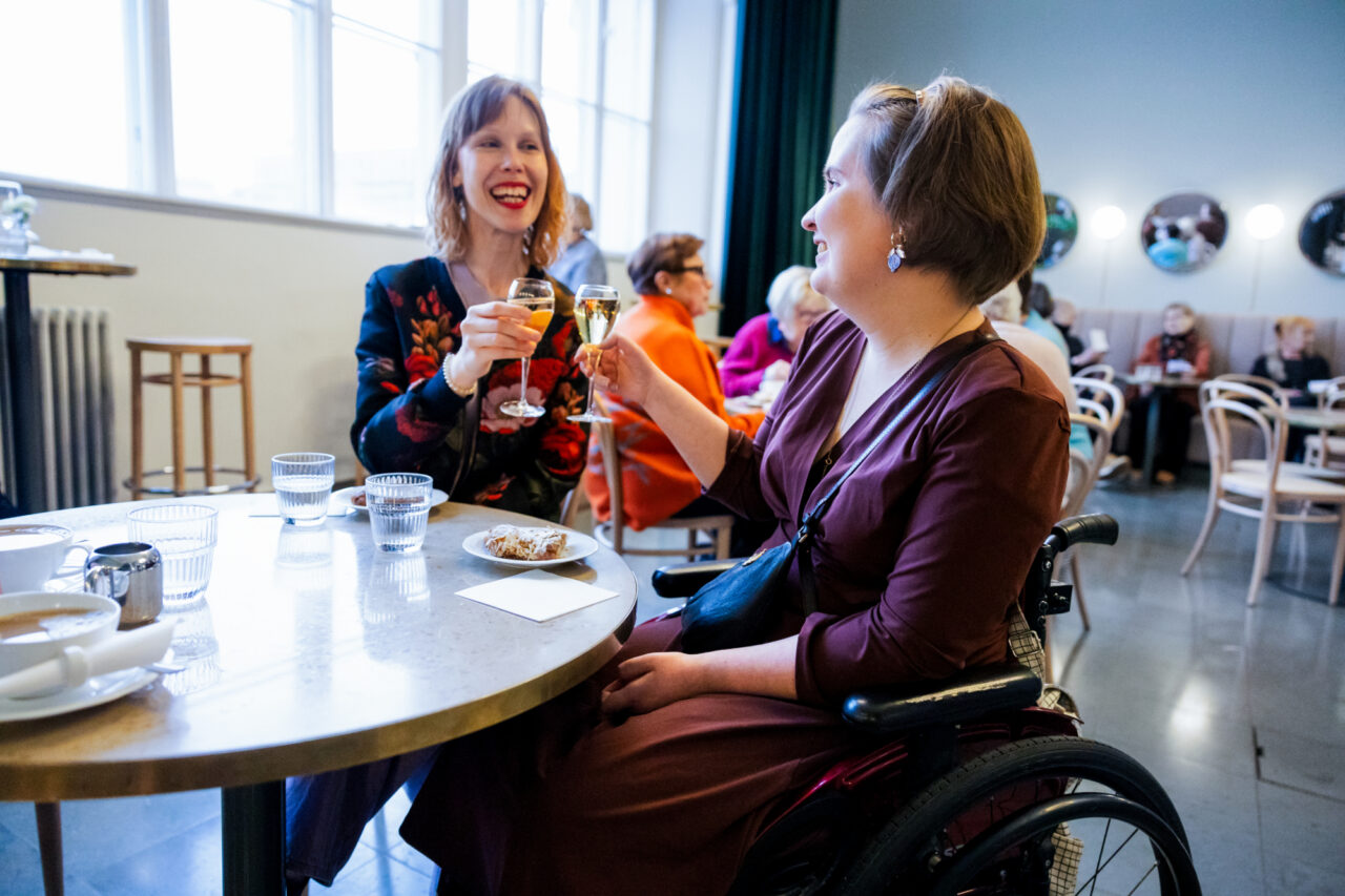 Friends toasting with bubbles