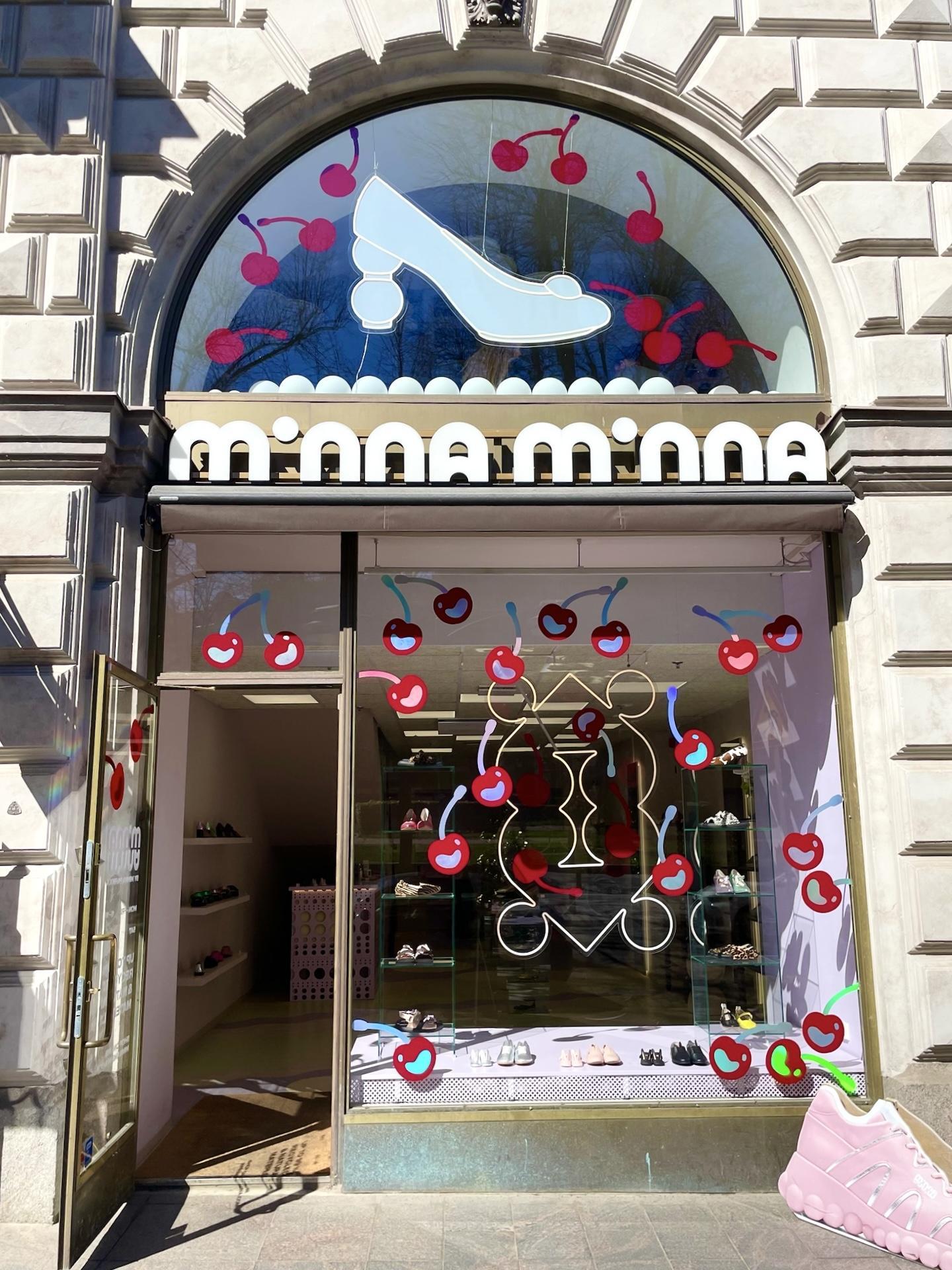 Minna Minna, the butikens ingång.