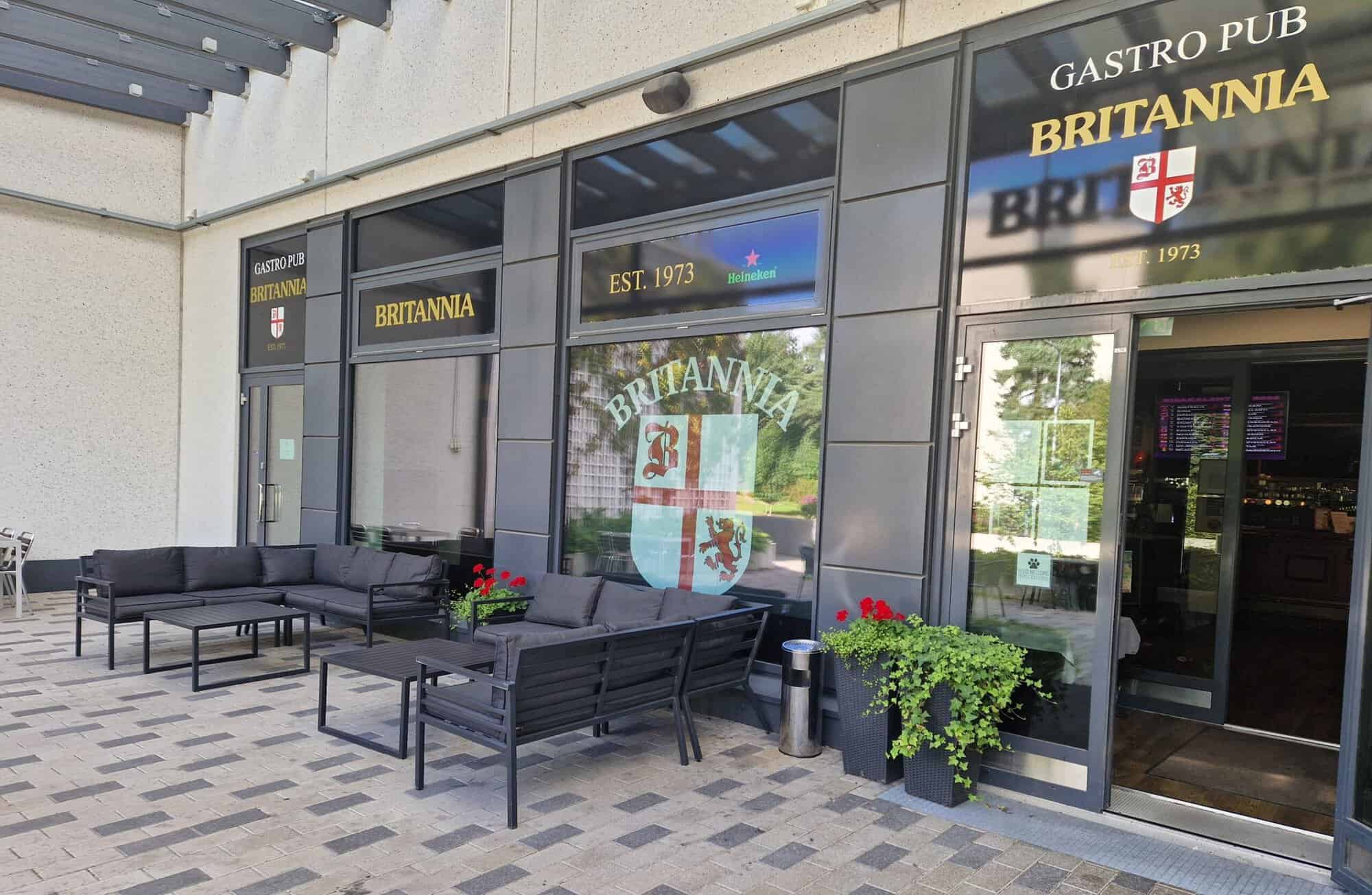Ravintola Britannian sisäänkäynti